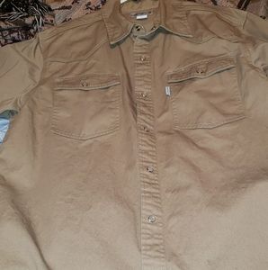 Mens Vintage Carhartt Tan pearl snap long sleeve.